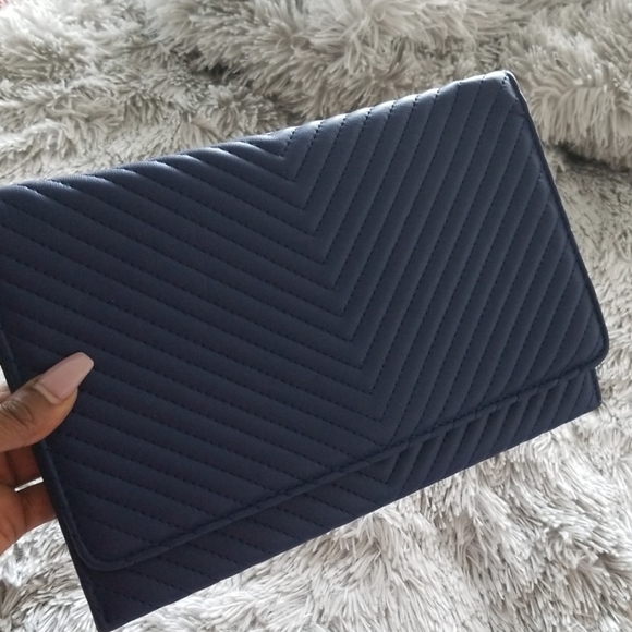 🍍 Clutch Purse - Picture 4 of 4